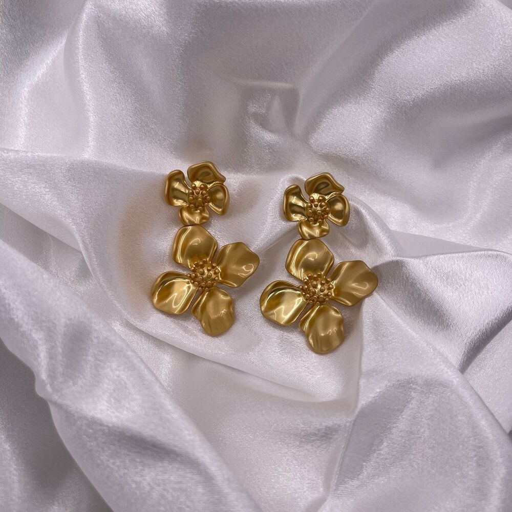 House of Harlow 1960 Matte Gold Blossom Drop Earrings - Picture 8 of 10